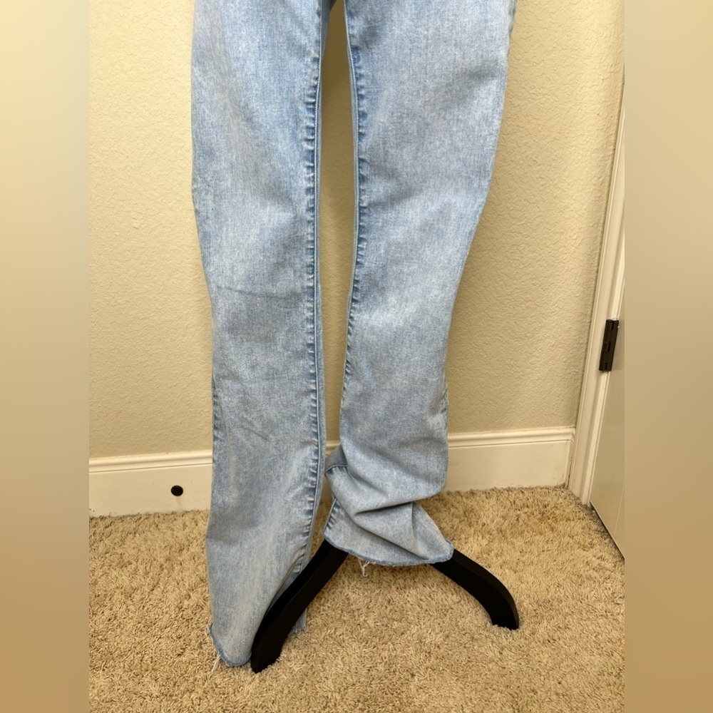 Frame Denim Le High Flare Jeans - Picture 4 of 15